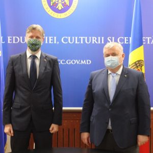 Dezvoltarea cooperării bilaterale moldo-lituaniene în domeniul educației, culturii și cercetării – pe agenda discuțiilor ministrului Igor Șarov și al E.S. Ambasadorul Republicii Letonia în Republica Moldova Uldis Mikuts