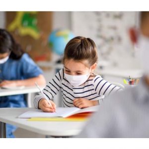 Elevii din capitală vor continua să fie prezenți în sălile de clasă