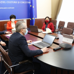 Criteriile de repartizare a tehnicii de calcul procurate în cadrul PRIM – discutate de reprezentanții Ministerului Educației, Culturii și Cercetării