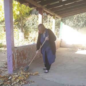 Instituția de educație timpurie nr.130, str.P.Zadnipru, 6/2.  Salubrizarea teritoriului aferent, adiacent se face zilnic.