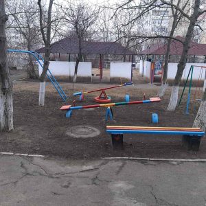 Salubrizarea terenului aferent/adiacent al IET nr. 197