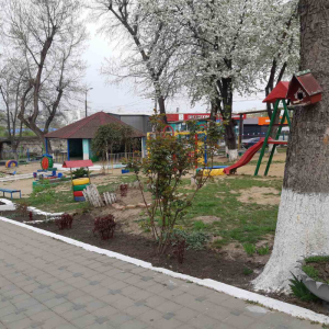 Campania municipală „Curățenia generală de primăvară” în IET nr. 128