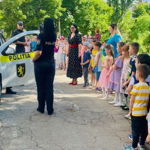 Felicitări și surprize de Ziua Internațională a Copilului de la prietenii copiilor – Inspectoratul de Poliție Ciocana