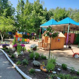 Micuților din IET nr. 212 le urăm: Odihnă plăcută în țara basmelor!