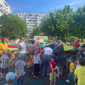 Acțiuni cultural — artistice cu genericul „Vivat copilărie” în IET nr. 155