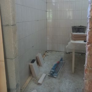 În IET nr. 149 lucrările de reparație a blocului sanitar continuă