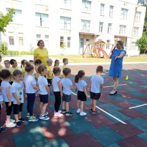 Concursul ,,Starturi – Vesele 2022”: echipele ,,Fluturașii” – gr.13 și ,,Iepurașii” – gr.7 din IET nr. 155