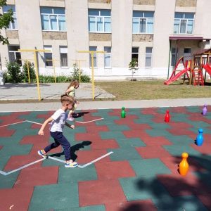 Grupa medie nr.8 ,,Furnicuțele” și grupa nr.12 ,,Voiniceii” din IET nr. 155 au participat activ în cadrul concursului ,,Starturi vesele -2022”