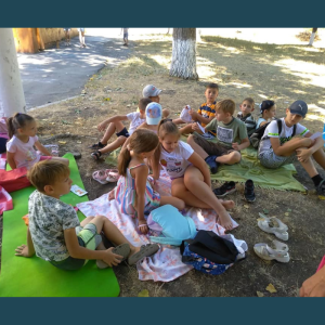 Ziua a 7-a la ,,FANTEZIILE GHIOCELULUI” – magie, culoare și copii la soare!!!