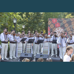 Un program frumos dedicat limbii române a fost organizat astăzi de Primăria Chișinău în Grădina Publică „Ștefan cel Mare și Sfânt”