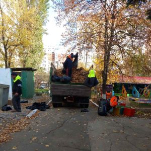 Campania municipală de salubrizare de toamnă se desfășoară activ