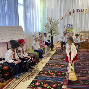 TEATRALIZAREA POVEȘTII: FATA BABEI ȘI FATA MOȘNEAGULUI, de Ion Creangă LA IET NR.149