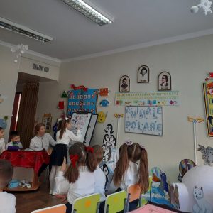 IET nr. 212 a desfășurat activități cu tema: „Abordarea interdisciplinară in dezvoltarea limbajului și a comunicării la copiii preșcolari”