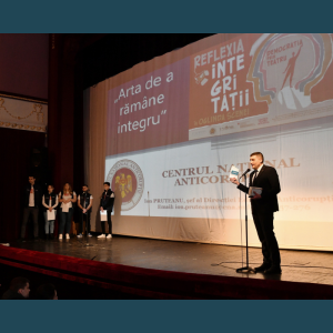 Proiect de prevenire a corupției „Democrația prin Teatru: Reflexia integrității în oglinda scenei”
