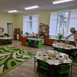 Respectarea si monitorizarea procesului de alimentatie sanatoasa conform ,Meniului Model -Iarna -Primăvară în gradinita nr.32 din sectorul Dets Ciocana !